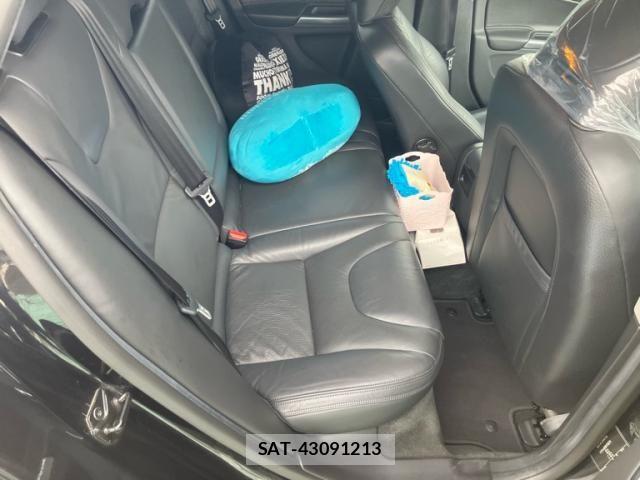 Volvo V60 2011-05 8102546-25