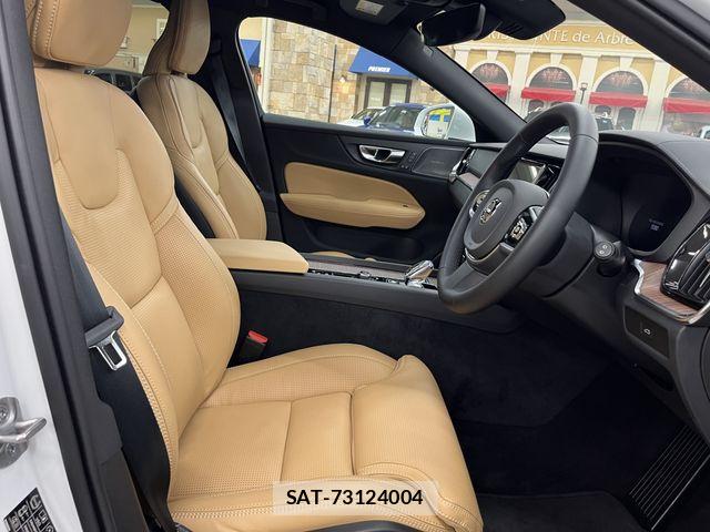 Volvo V60 2025-07 8132879-3