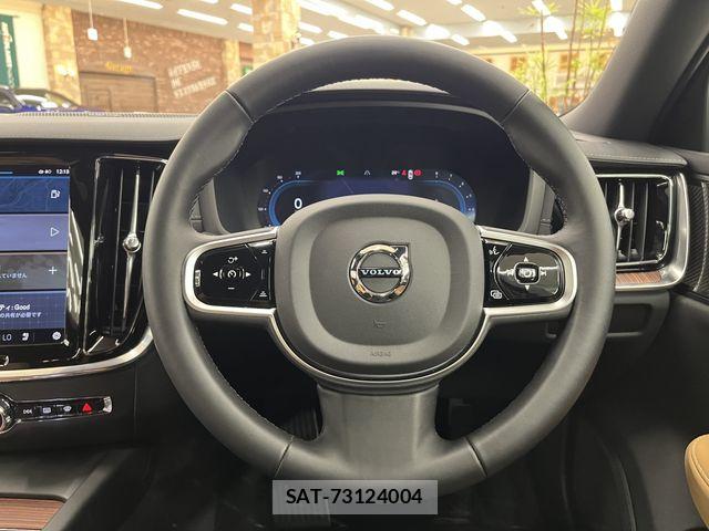 Volvo V60 2025-07 8132879-7