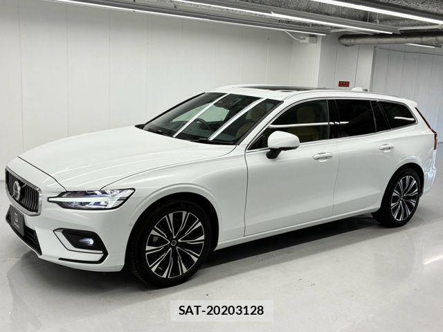 Volvo V60 2024-08 8210886-0