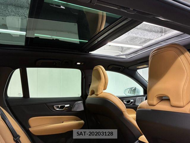 Volvo V60 2024-08 8210886-1
