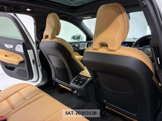 Volvo V60 2024-08 8210886-29