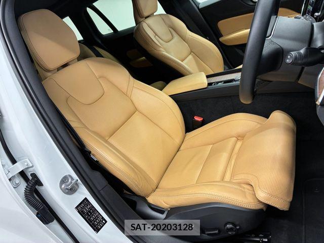 Volvo V60 2024-08 8210886-3