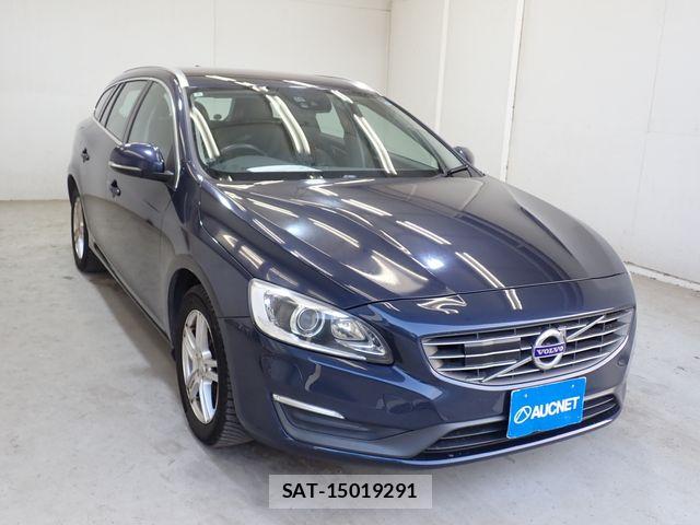 Volvo V60 2014-03 8210885-3