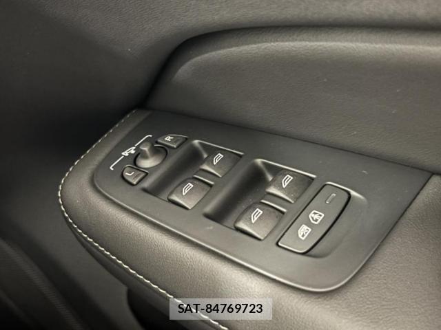 Volvo V60 2025-12 8210884-26