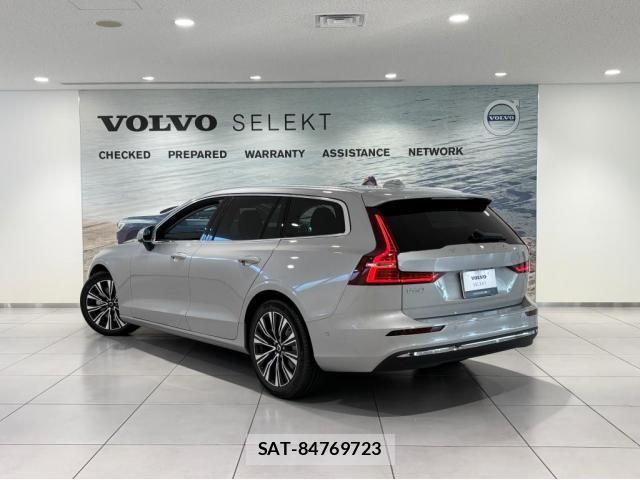 Volvo V60 2025-12 8210884-2