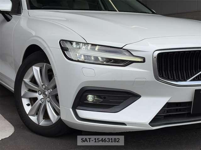 Volvo V60 2021-07 8247088-15