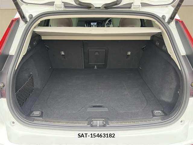 Volvo V60 2021-07 8247088-20
