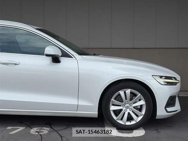 Volvo V60 2021-07 8247088-24