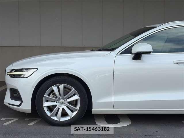Volvo V60 2021-07 8247088-25