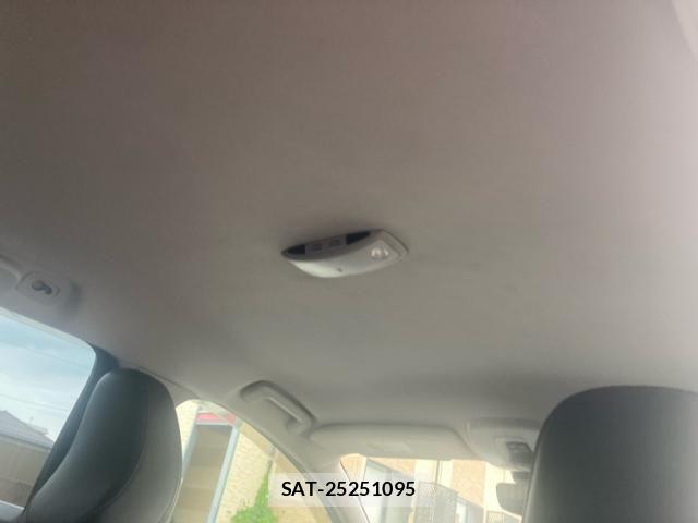 Volvo V60 2016-06 8247089-12