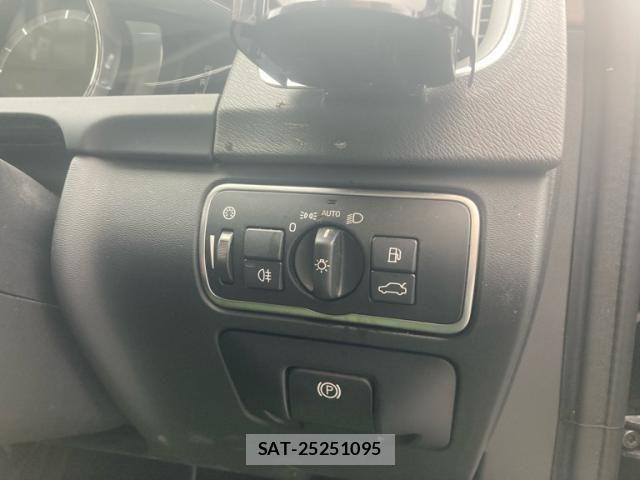 Volvo V60 2016-06 8247089-17