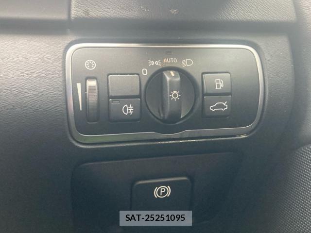 Volvo V60 2016-06 8247089-20