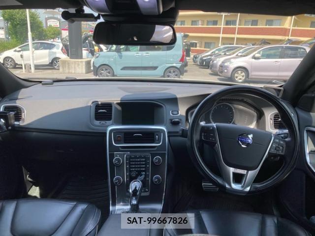 Volvo V60 2013-11 8337889-14
