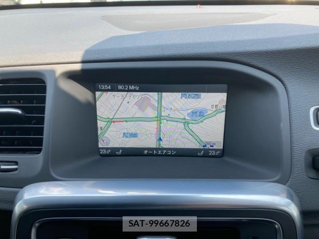 Volvo V60 2013-11 8337889-15