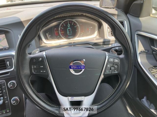 Volvo V60 2013-11 8337889-17