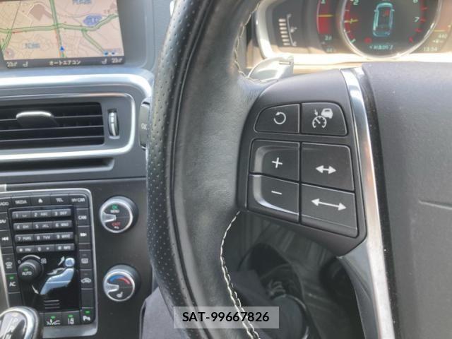 Volvo V60 2013-11 8337889-18
