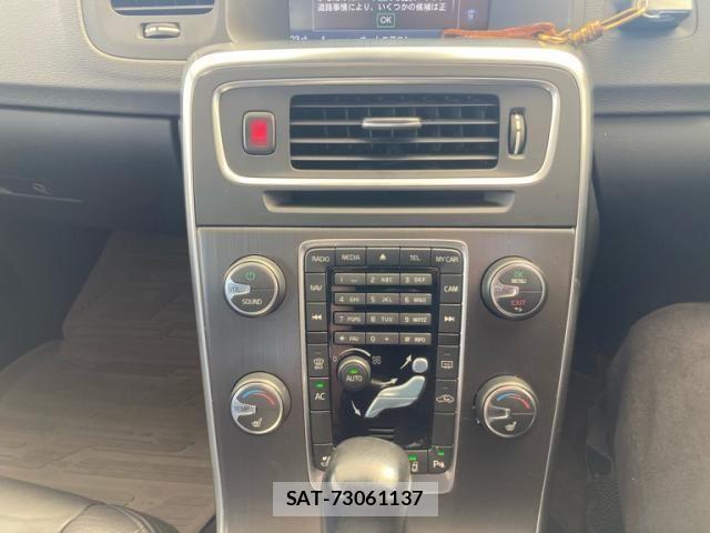 Volvo V60 2011-10 8338400-20