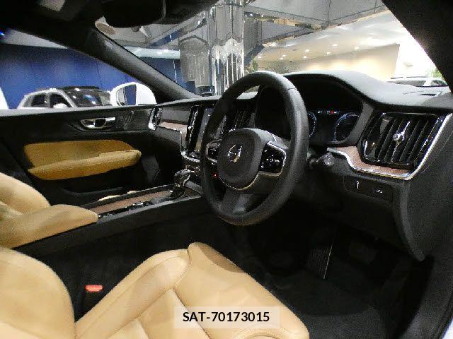 Volvo V60 2020-10 8338398-11