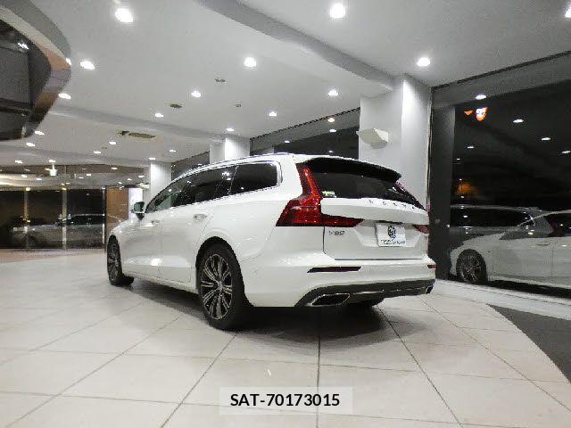 Volvo V60 2020-10 8338398-3