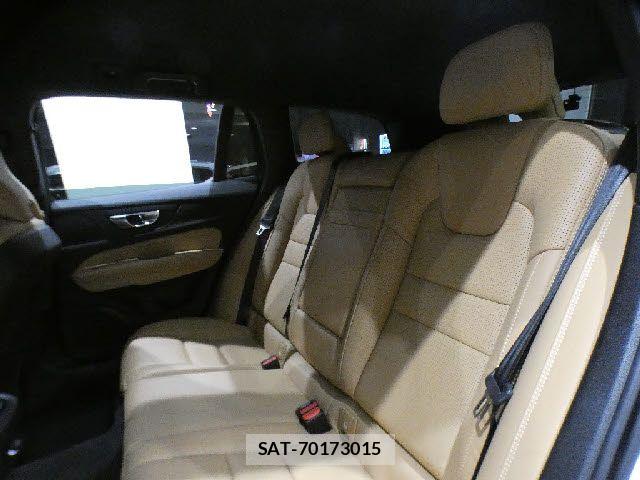 Volvo V60 2020-10 8338398-4
