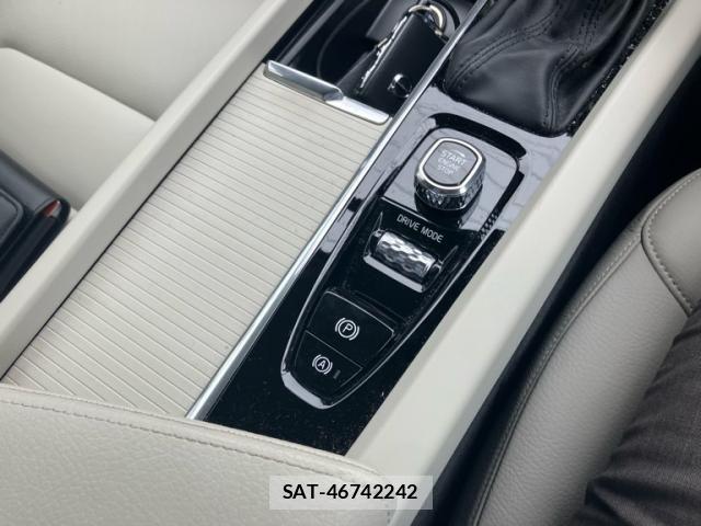 Volvo V60 2020-08 8338399-10