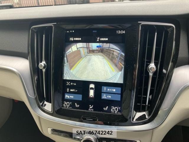 Volvo V60 2020-08 8338399-6