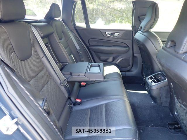 Volvo V60 2019-12 8338396-22
