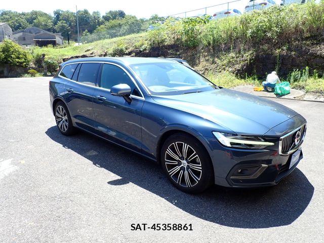 Volvo V60 2019-12 8338396-3