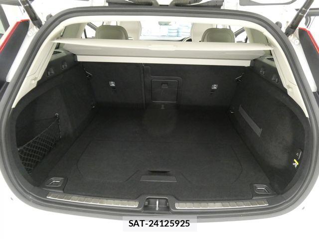 Volvo V60 2019-06 8338401-16