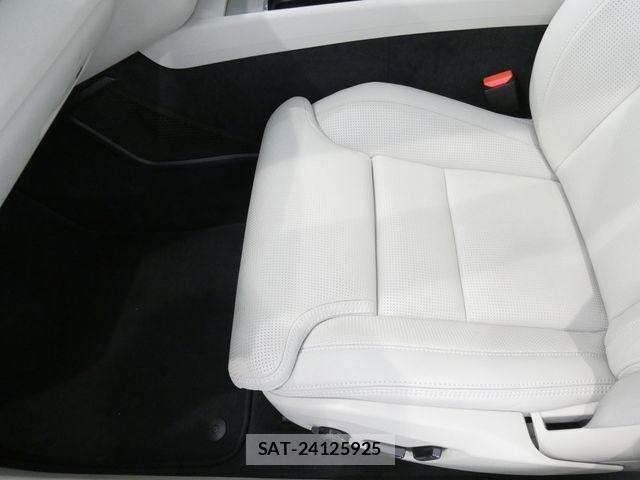 Volvo V60 2019-06 8338401-19