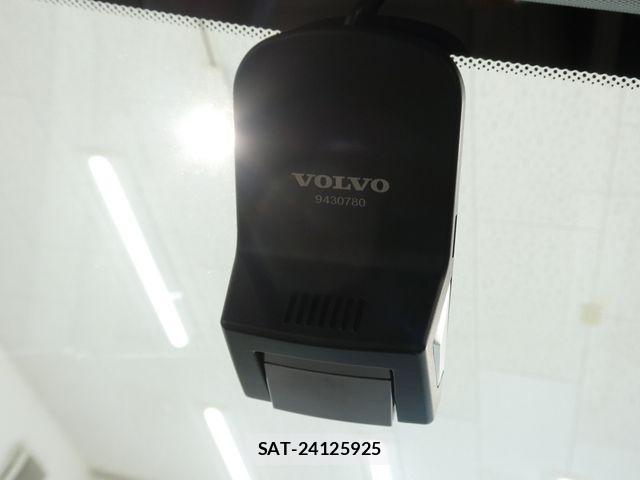 Volvo V60 2019-06 8338401-25