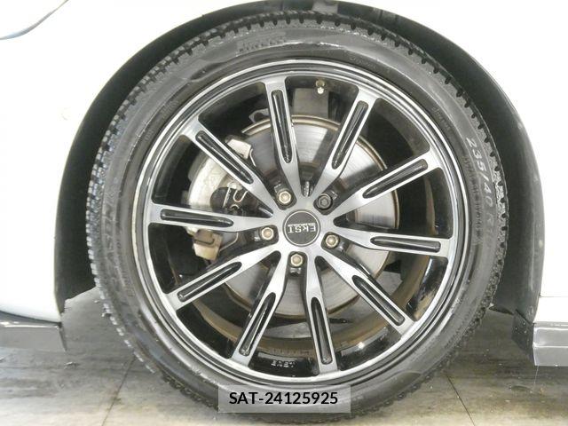Volvo V60 2019-06 8338401-5