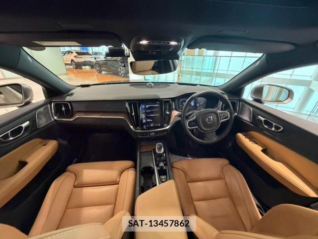 Volvo V60 2021-11 8353777-1