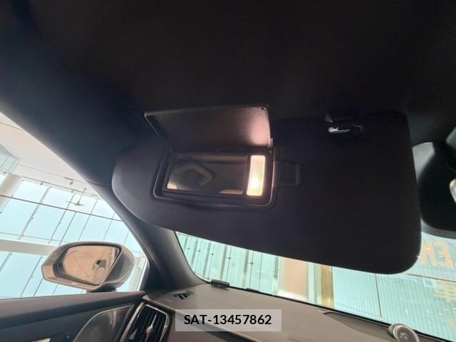 Volvo V60 2021-11 8353777-21