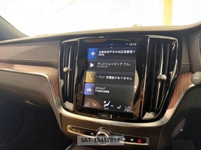 Volvo V60 2021-11 8353777-25