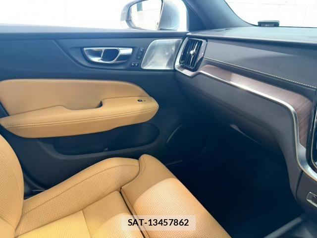 Volvo V60 2021-11 8353777-26
