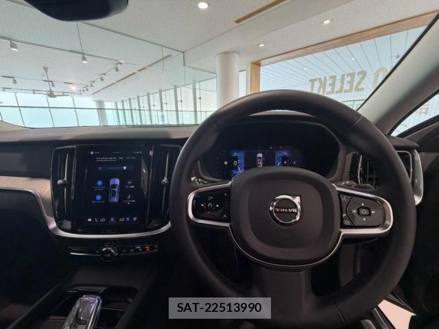 Volvo V60 2024-02 8353774-12