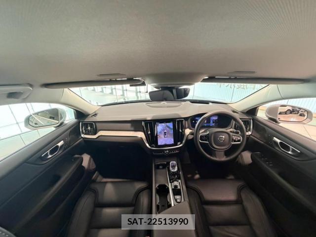 Volvo V60 2024-02 8353774-1