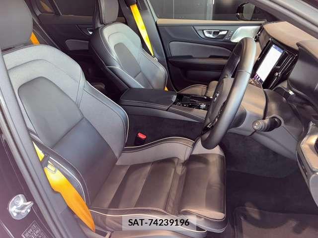 Volvo V60 2023-07 8369628-15