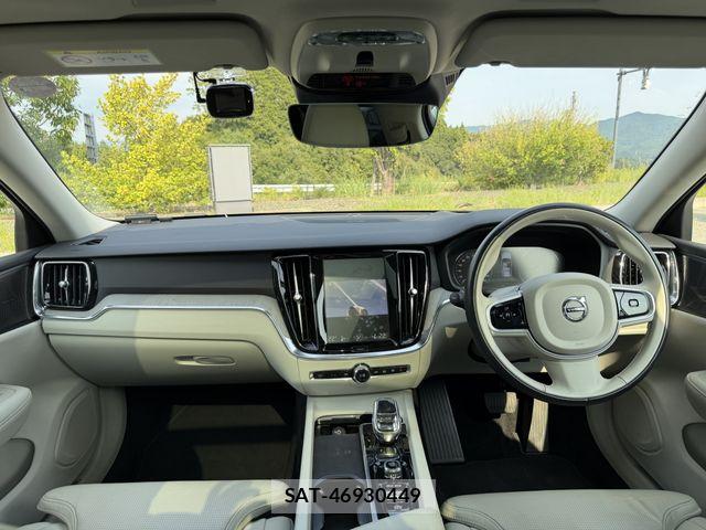 Volvo V60 2021-09 8369631-14