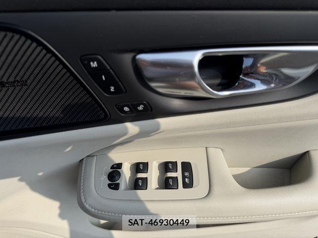 Volvo V60 2021-09 8369631-23