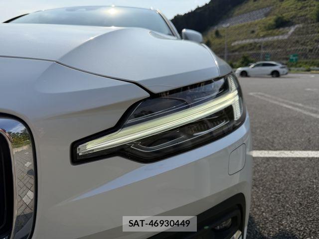 Volvo V60 2021-09 8369631-26
