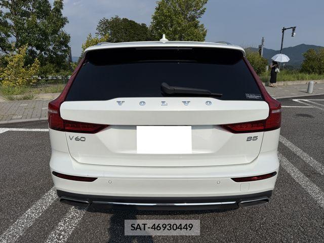 Volvo V60 2021-09 8369631-6