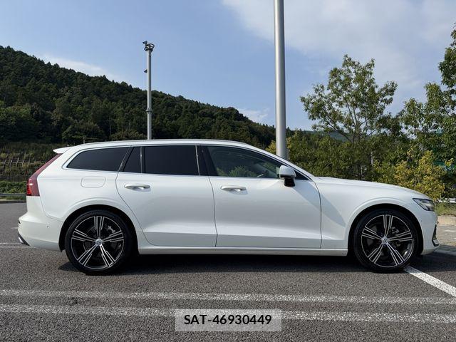 Volvo V60 2021-09 8369631-8