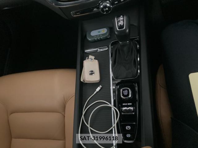 Volvo V60 2019-09 8369629-17
