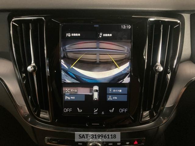 Volvo V60 2019-09 8369629-18