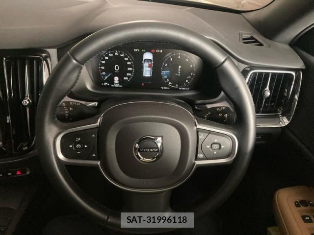 Volvo V60 2019-09 8369629-21