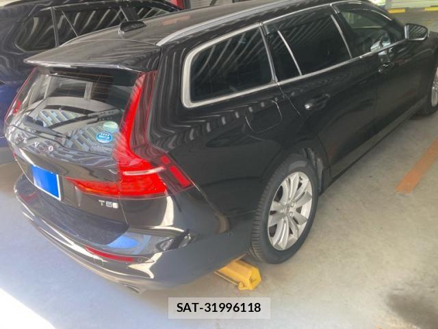 Volvo V60 2019-09 8369629-2