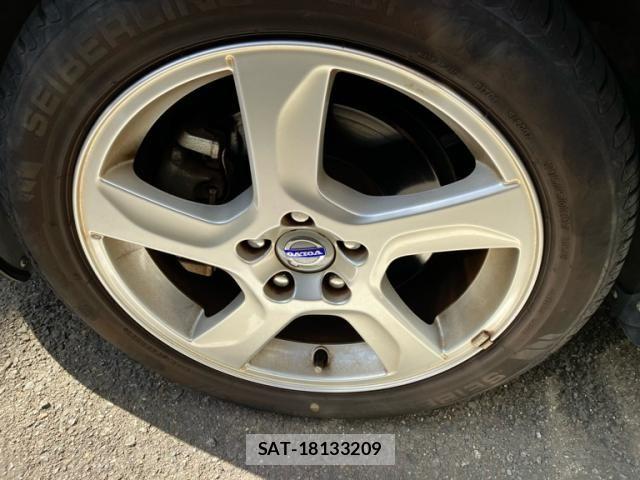Volvo V60 2013-10 8369630-12
